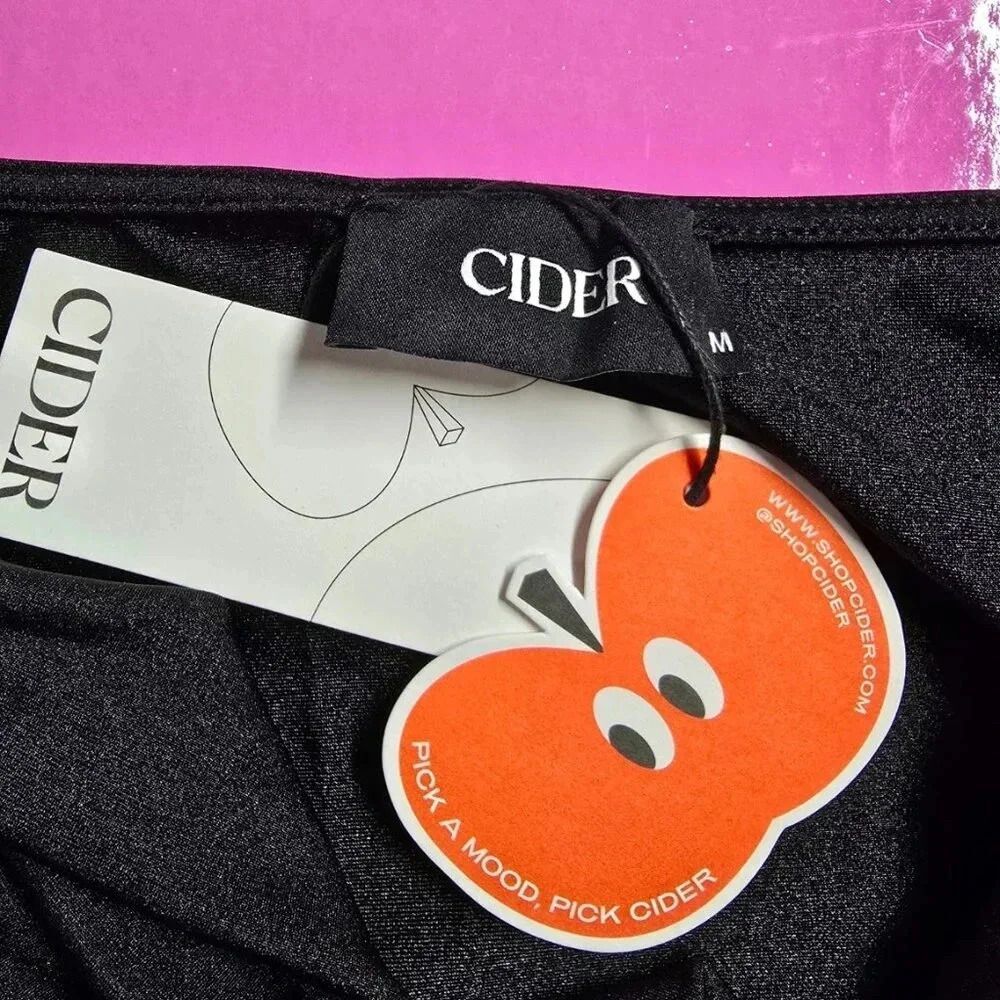 NWT Cider Women's Cowl Neck Knotted Crop Tank Black Size Medium New - Picture 11 of 11
